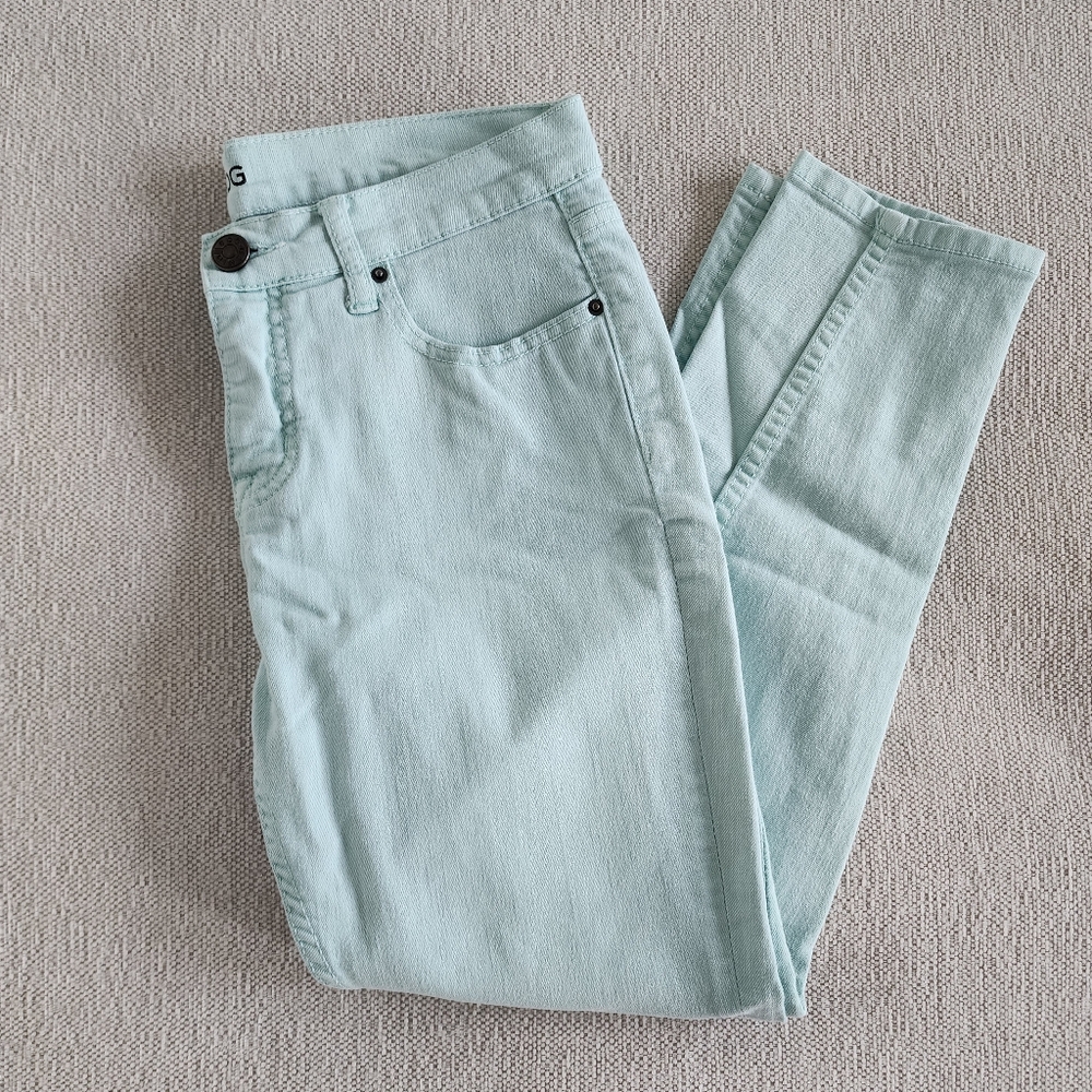BDG Women's Skinny Jeans in Light Blue